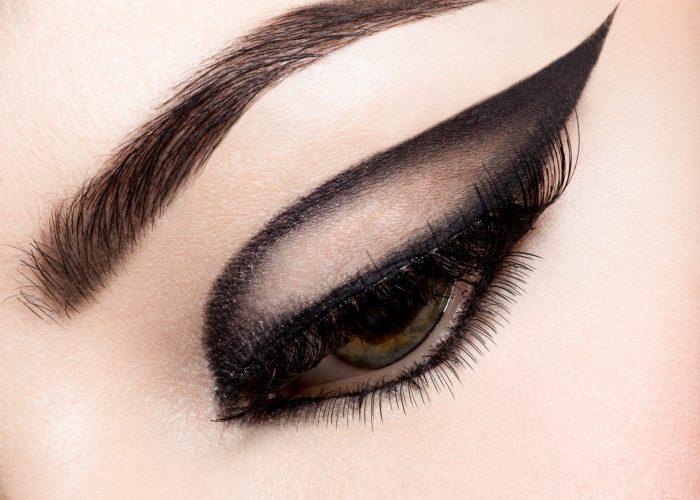 Diseño de cejas Henna